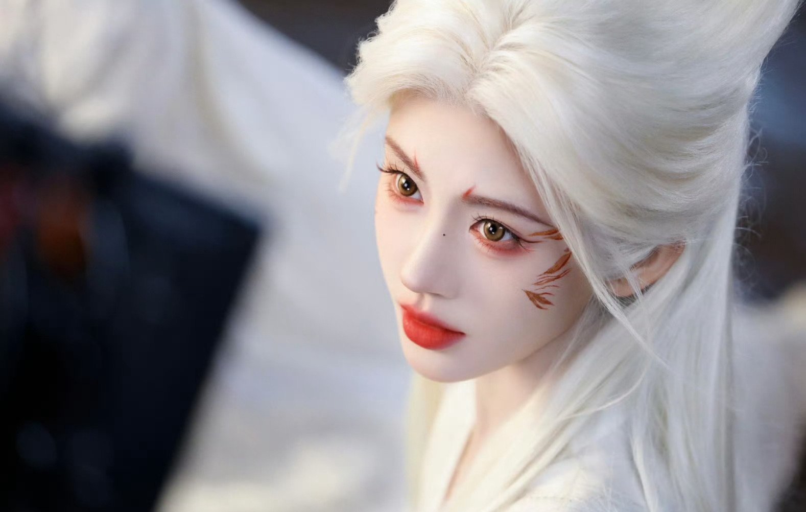 郭敬明又拍出了鞠婧祎的神级回首月鳞绮纪是我今年看过第二部好看的剧，也是我看鞠婧祎