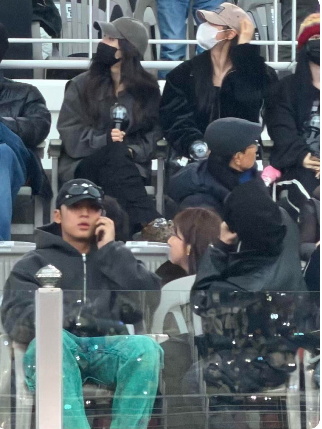 卧槽，金珉奎徐明浩去看了bts演唱会金珉奎徐明浩去看BTS演唱会 好多人去看了B