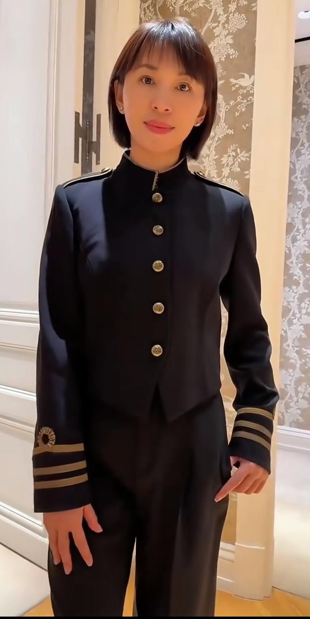 夏丹，不做主持人可惜了。