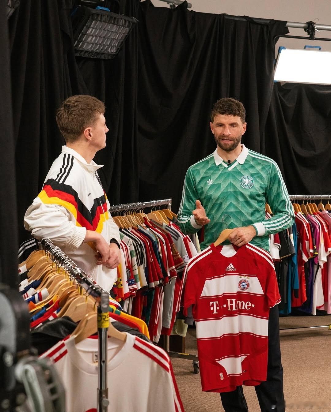 ⭐托馬斯·穆勒＝𝑫𝒆𝒖𝒕𝒔𝒄𝒉𝒍𝒂𝒏𝒅 ⚫️🔴🟡 