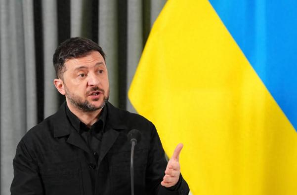 【泽连斯基放话：俄拒特朗普和平计划，美将加大对俄施压】乌克兰总统泽连斯基周二表示