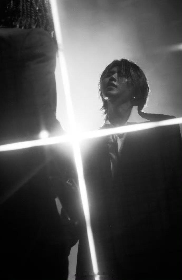 蔡徐坤2026KUN全球巡回演唱会蔡徐坤2026全球巡演氛围感拉满！哥特美学舞台