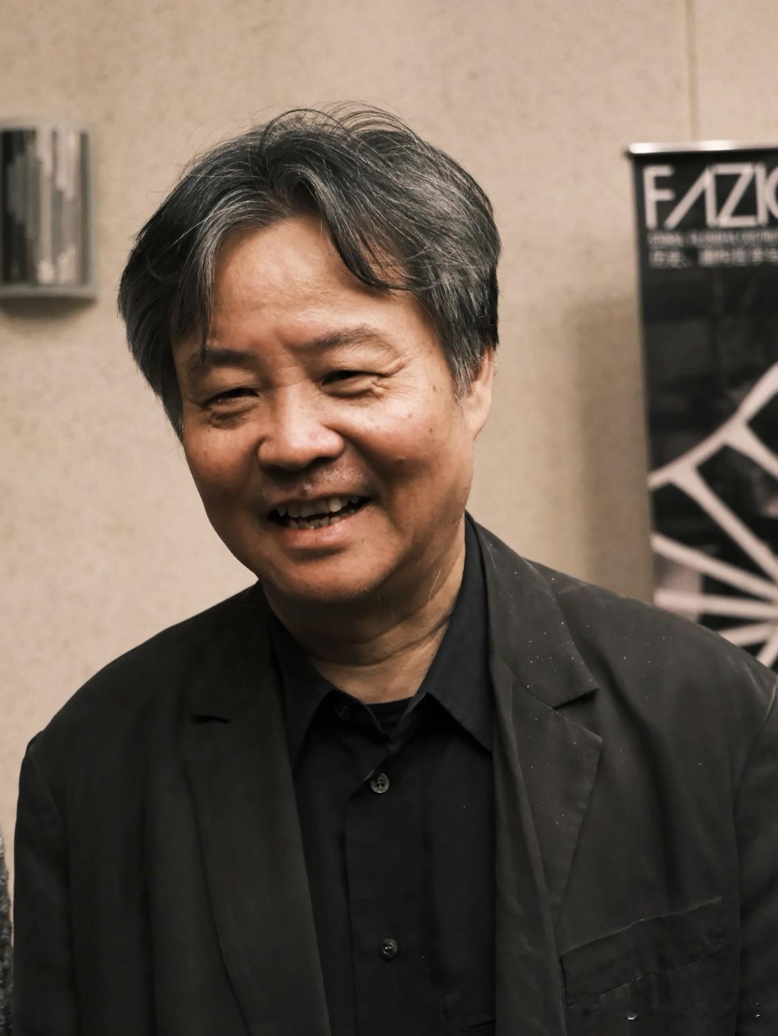余华说：“人最顶级的本事，是让自己长时间处在一种极度糟糕、极度混乱、极度没有结果