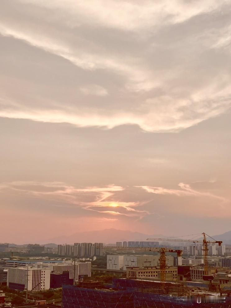 上联，朝朝旭日出东海，诚邀下联暮暮夕阳落西山