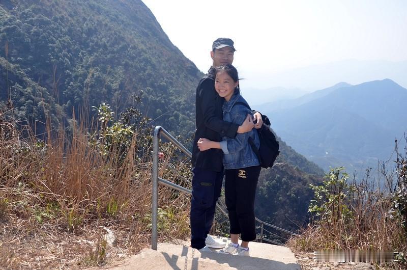 我觉得吧，要是女朋友通情达理，两人一起拿着这1000万去创业、投资，把日子过得红