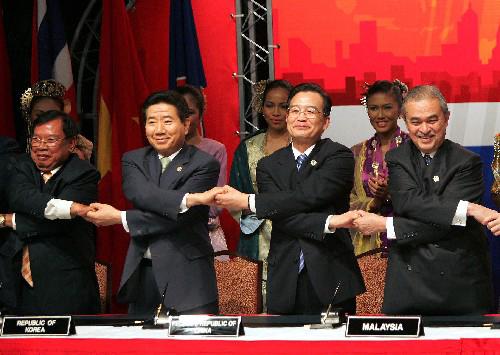 美针对中国电动汽车，中方忍无可忍，在WTO起诉美，并找到新销路。
 
美国又眼红