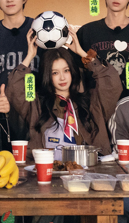 今天有新鲜小鱼可以看了