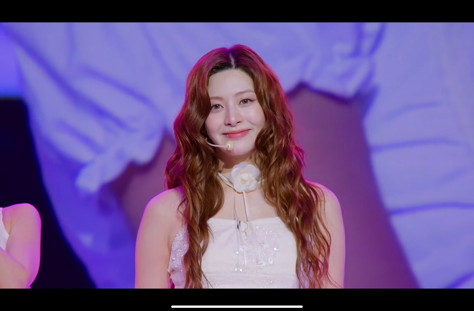 我滴神好神奇看个节目黛突然出现了，主要是人也特别漂亮就好适合这些妆容哦，我最喜欢