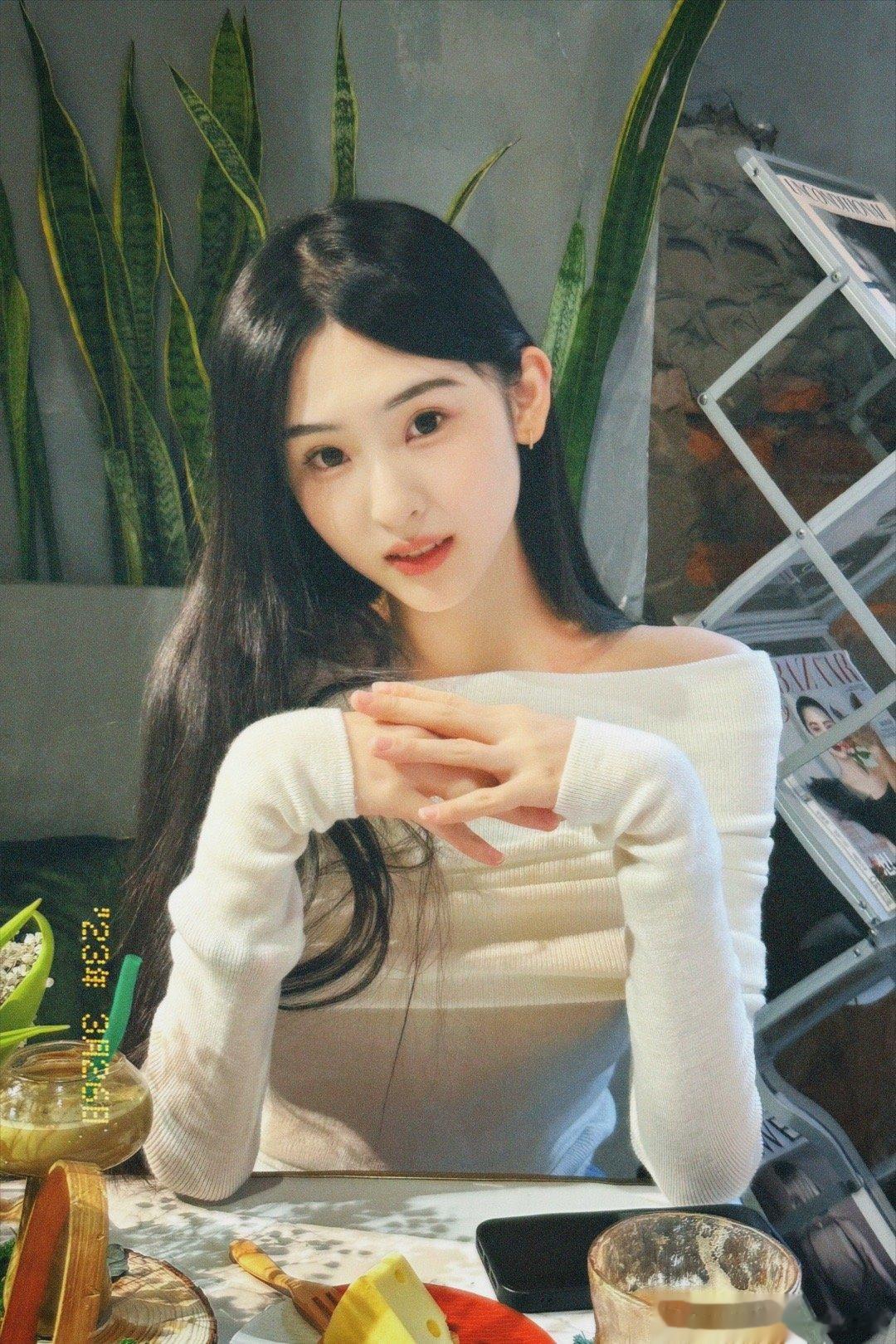 林深时见鹿🦌海蓝时见鲸🐳梦醒时见你～  ​​​