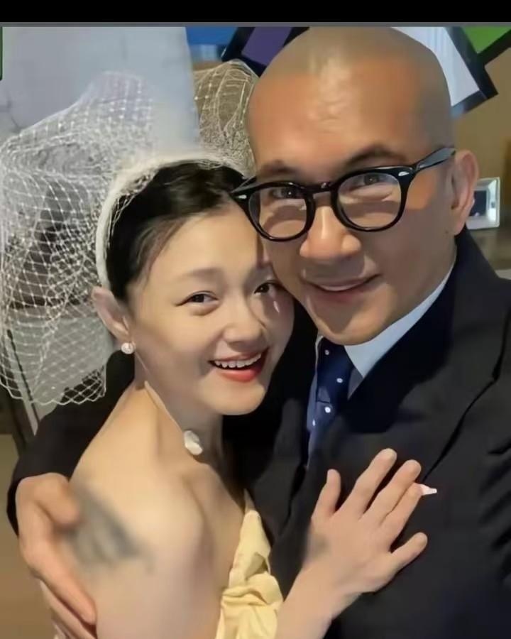 大S走后，她的个人账户余额曝光，所有人傻眼了。
号称身家10亿台币，可卡里连20