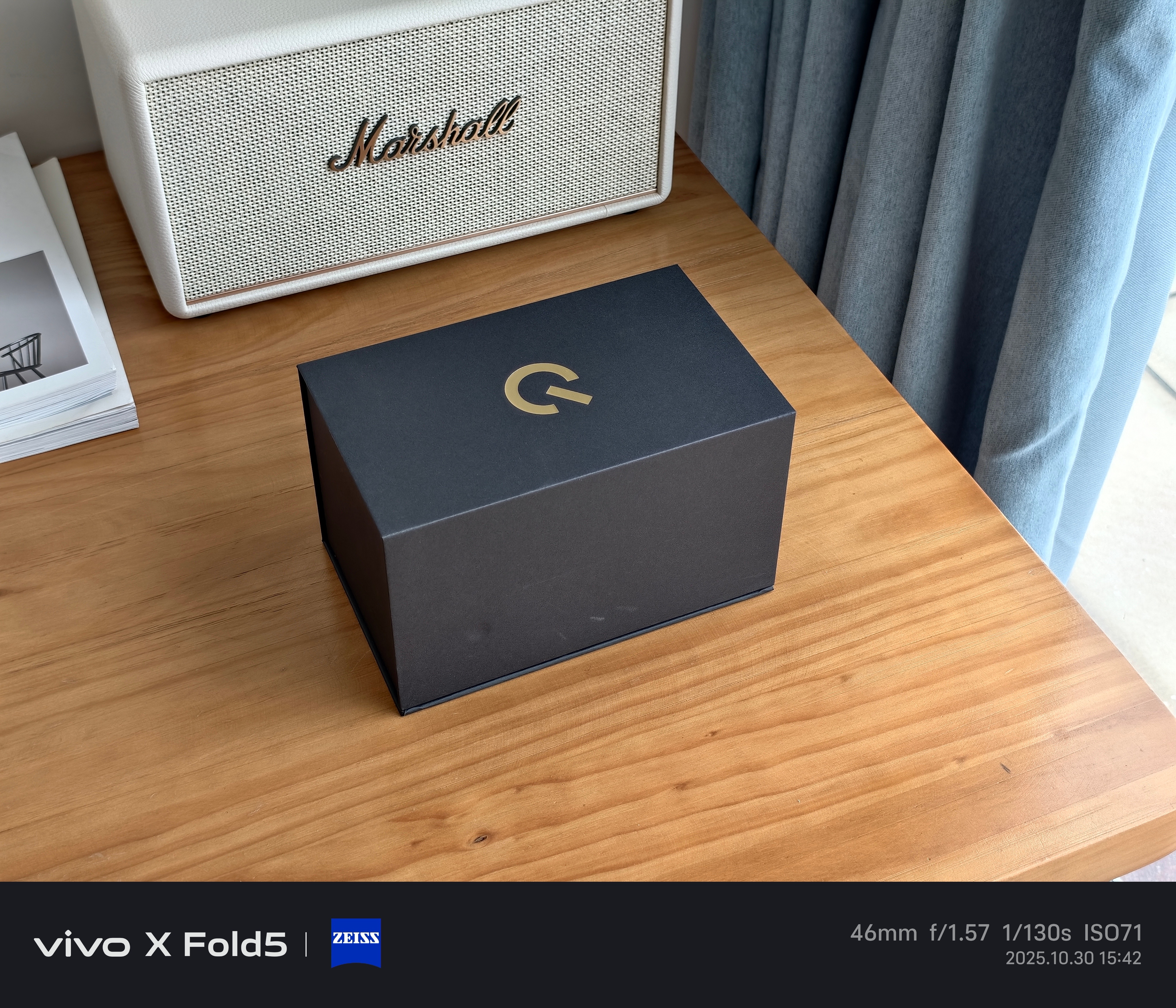 iQOO Neo11邀请函到了，是一个可折叠的伸缩水杯，暗示这次很强，一杯就够了