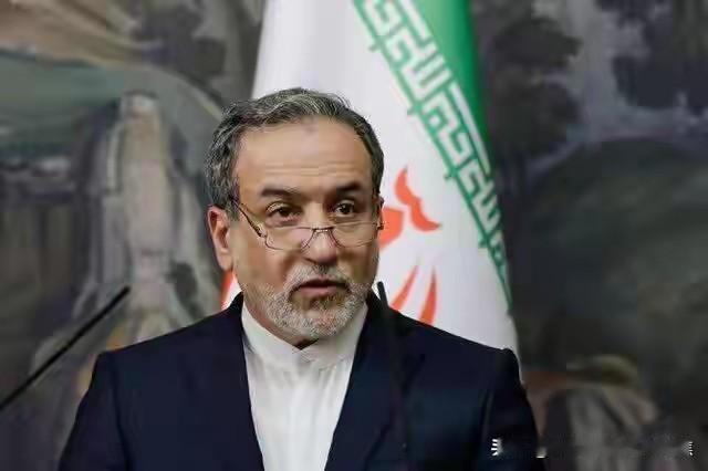 伊朗外长：美方请求谈判 伊方正在考虑    伊朗对抗的是世界上最大的超级大国。