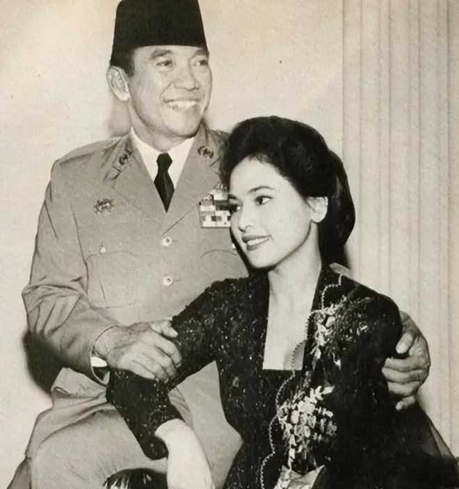 1959年6月，印尼总统苏加诺偷偷去了趟日本。日本那边早就把他的底摸得透透的——