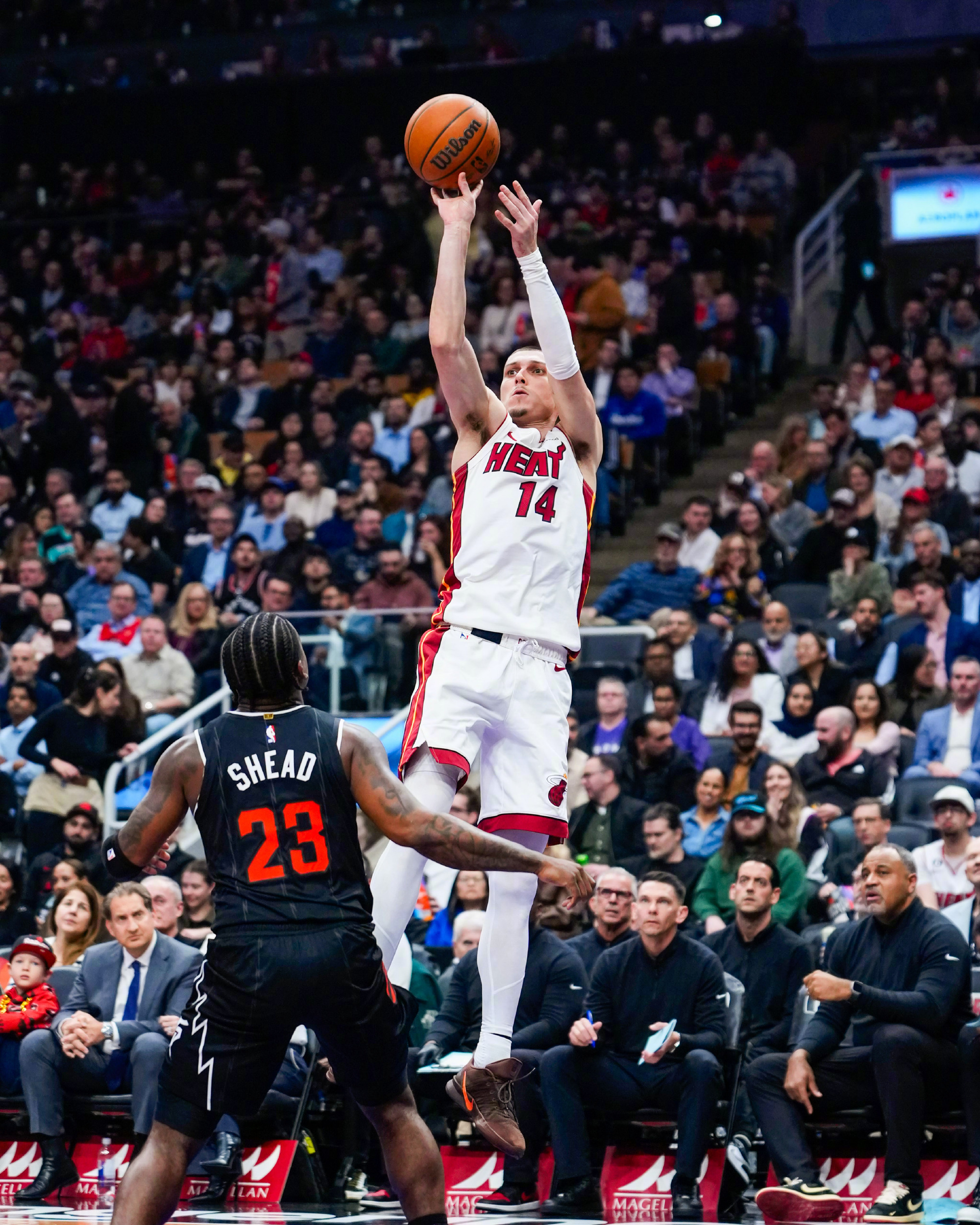 希罗谈第三节追分又末节崩盘：我们中场休息时讨论过实现逆转的可能，但是他们（猛龙）