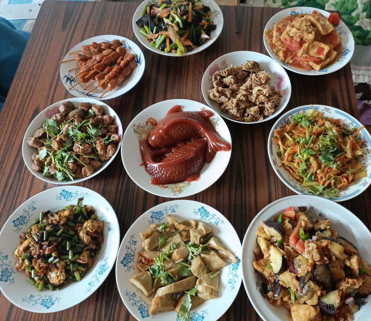 年味儿为什么越来越淡 现在年味儿越来越淡，80后、90后应该深有感触。小时候，过