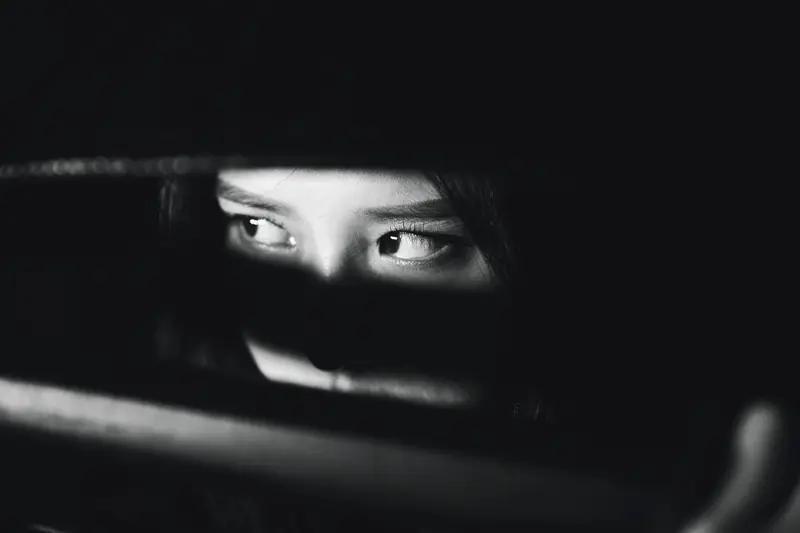 AI妙生图两眼寻生途。