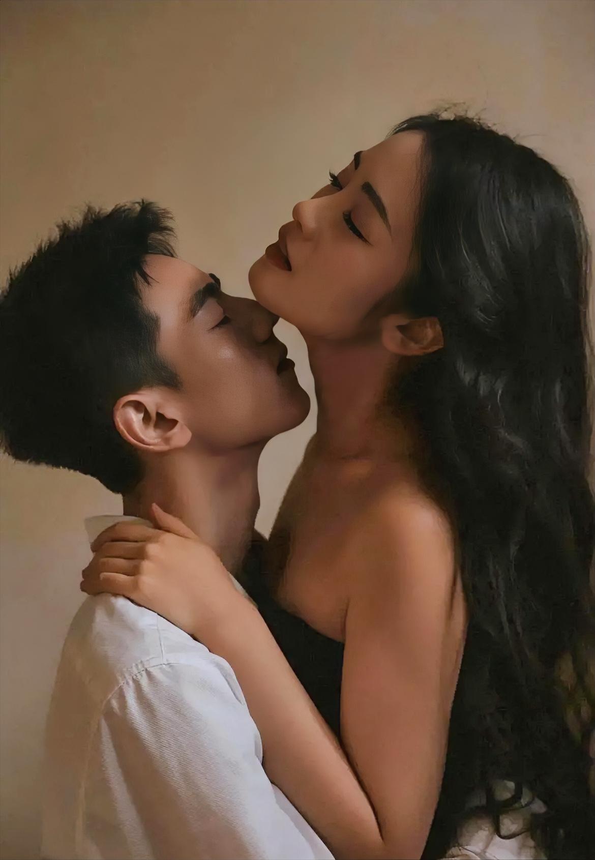 中年夫妻经常亲这4个地方，感情会更好

想要夫妻感情好一定要多亲嘴，除了亲嘴，还
