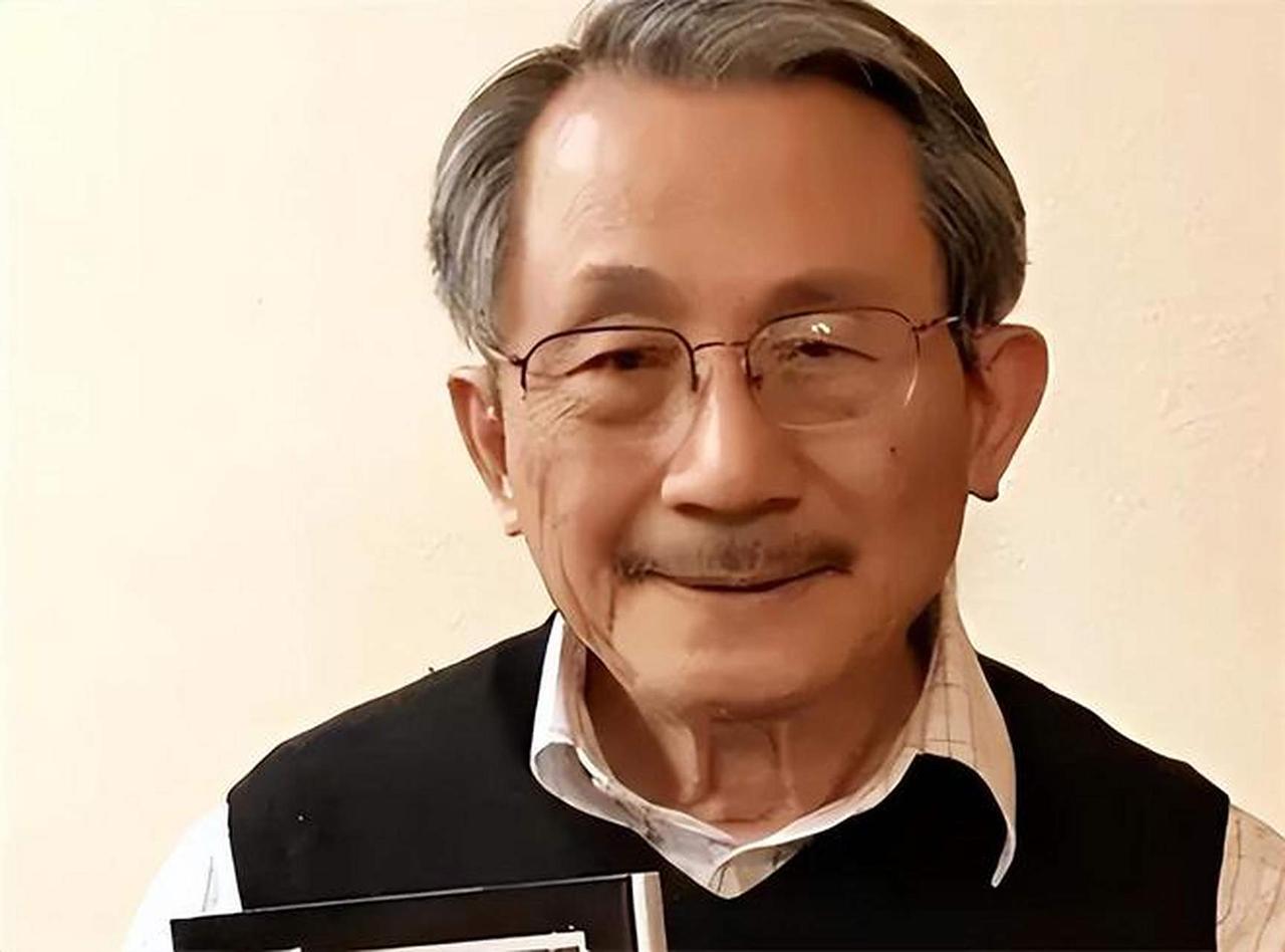 1988年，中国核武专家张宪义携带机密叛逃美国，时隔28年后，他公开为自己的行为