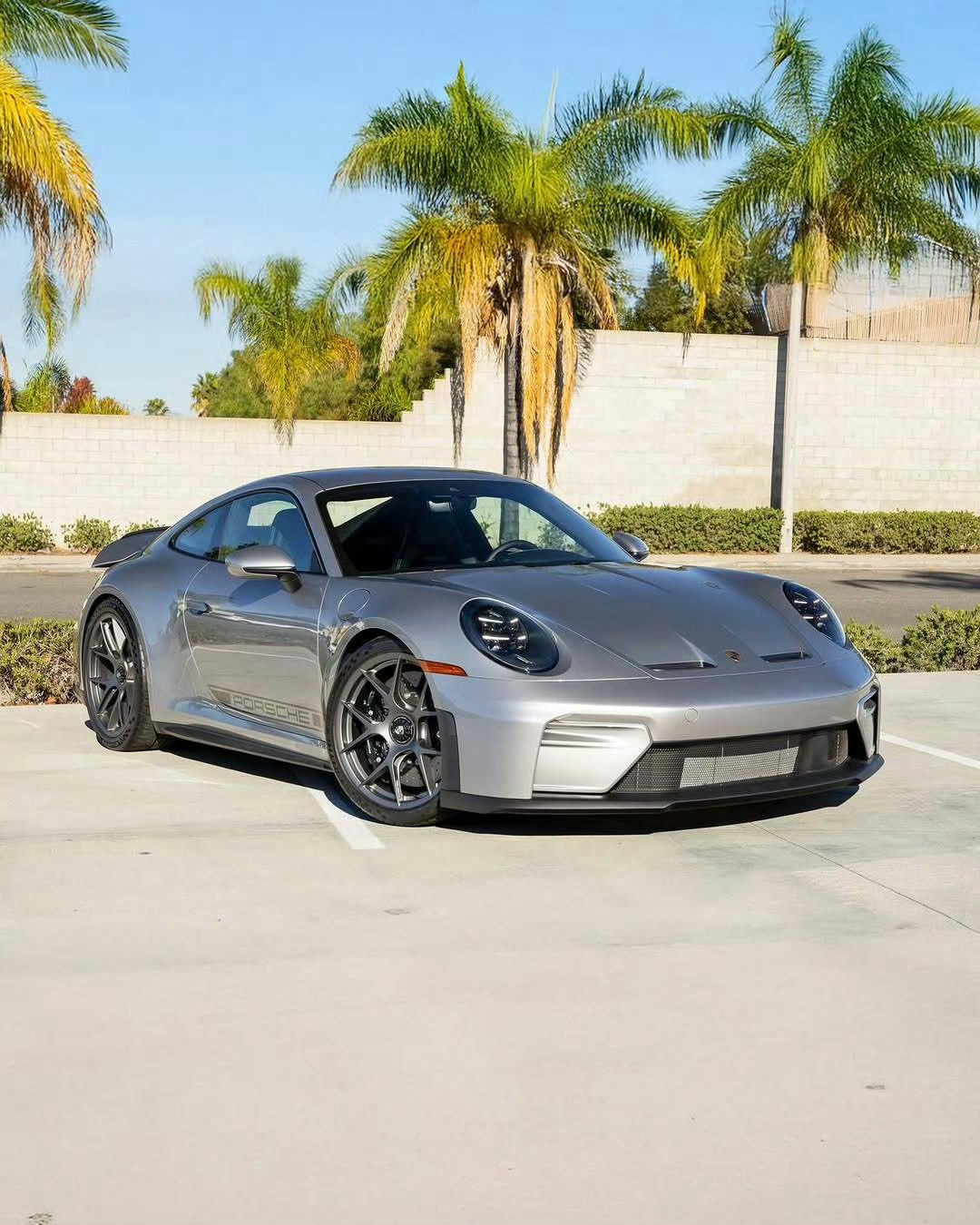 保时捷 911 GT3 Touring 