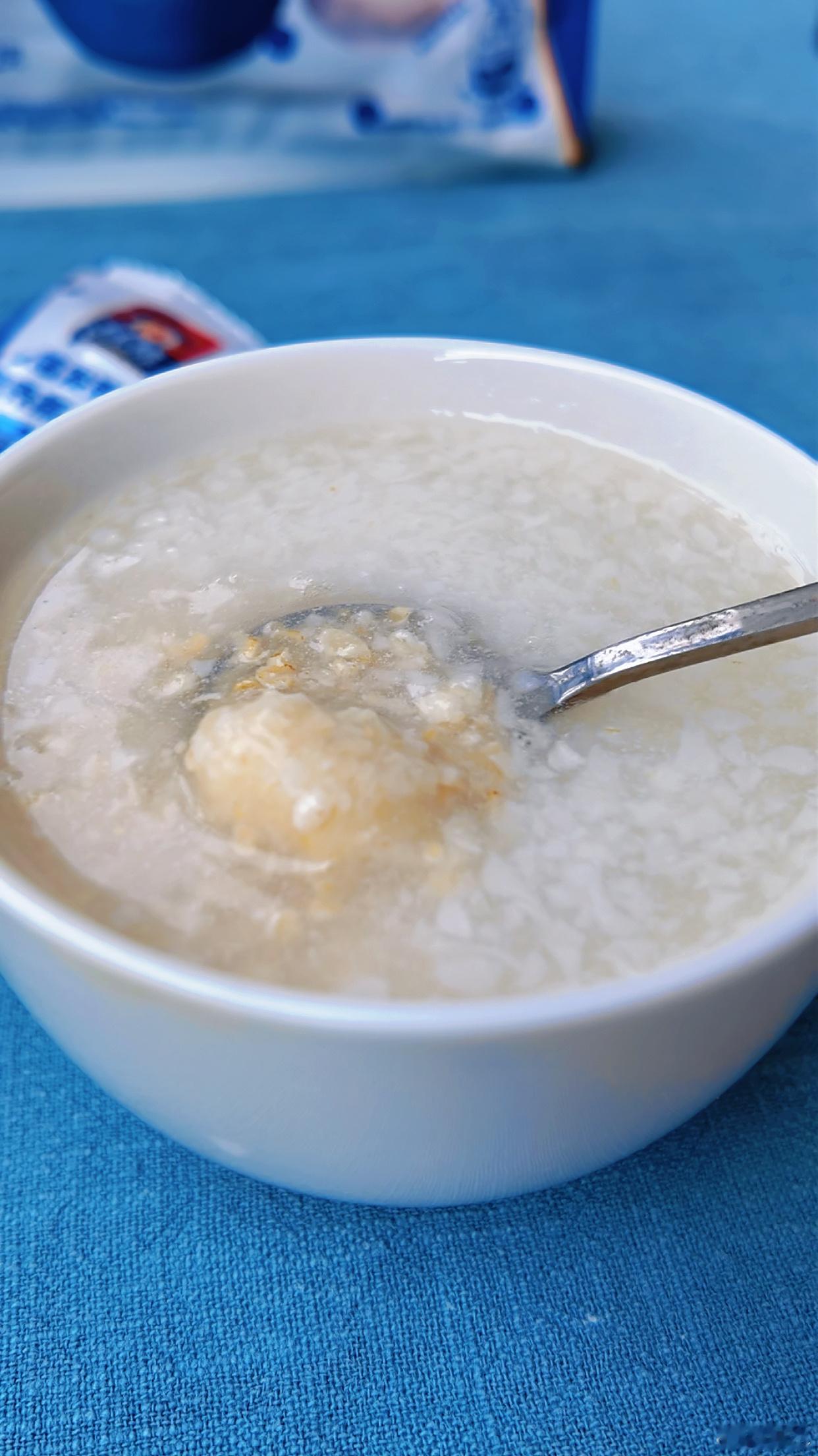 好物种草 热水冷水都可以冲泡的桂格乳酸菌营养麦片，夏天加冰块喝，有点像在喝酸奶冰