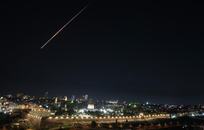 哈达斯频道：伊朗向以色列发射导弹
 
该电视台称，大部分导弹瞄准以色列南部地区及