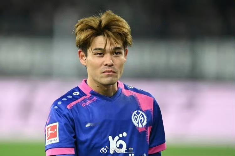 又一位日本强力后腰！25岁佐野海舟身价5000万，美因茨把他培养成远藤航二代，利