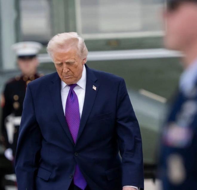 华尔街日报报道，特朗普政府计划宣布成立一个多国海军联盟，护送商船通过霍尔木兹海峡