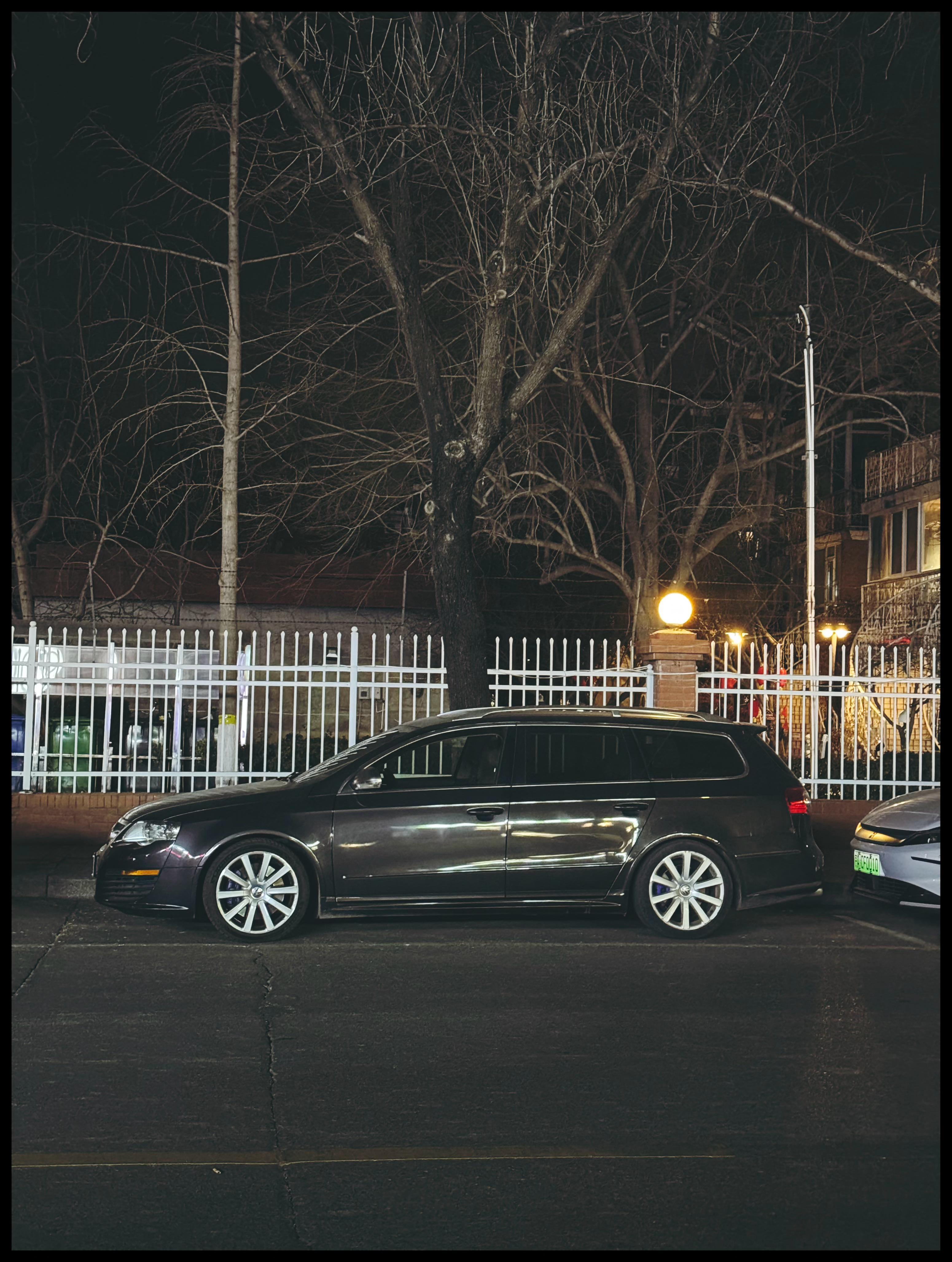 R36已经是18年前的车了，但它的样子真的是无可替代。经典老车大v聊车