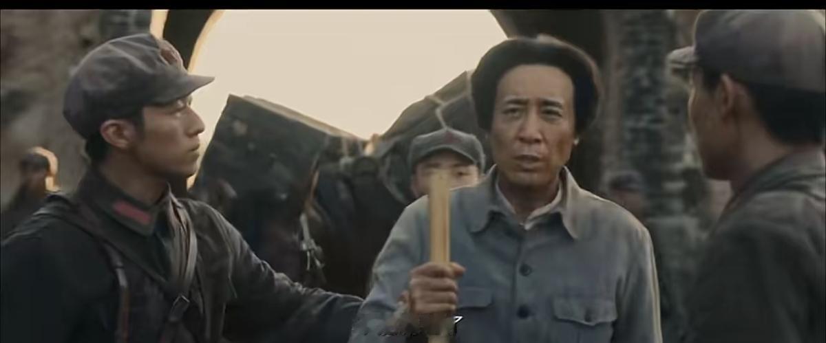 我相信，无论是谁来扮演领袖毛主席，《伟大的长征》这部连续剧都会热播。

近日，央