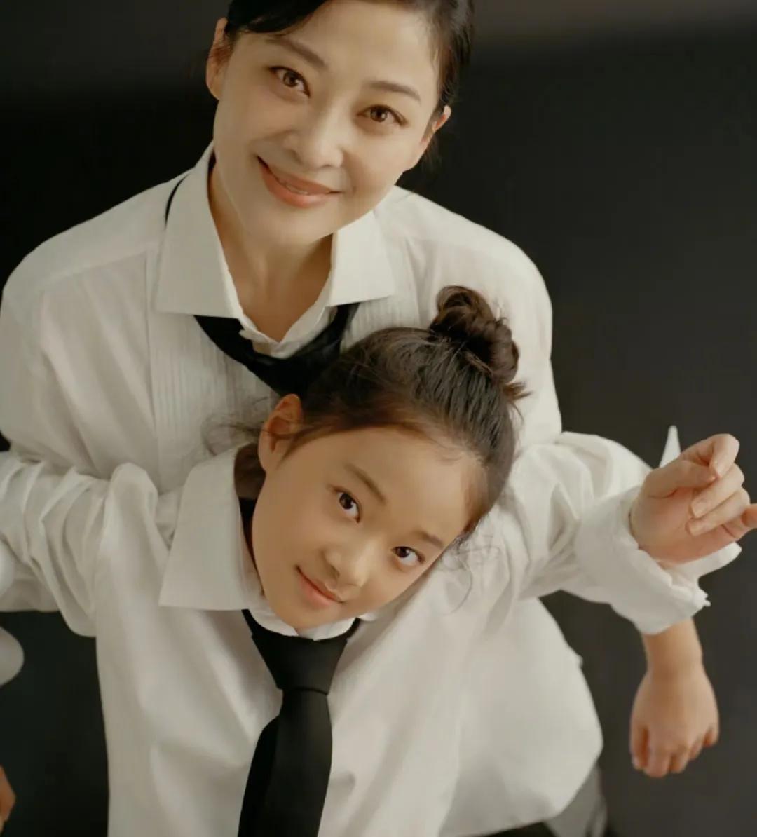孙俪和女儿，梅婷和女儿。基因的重要性。