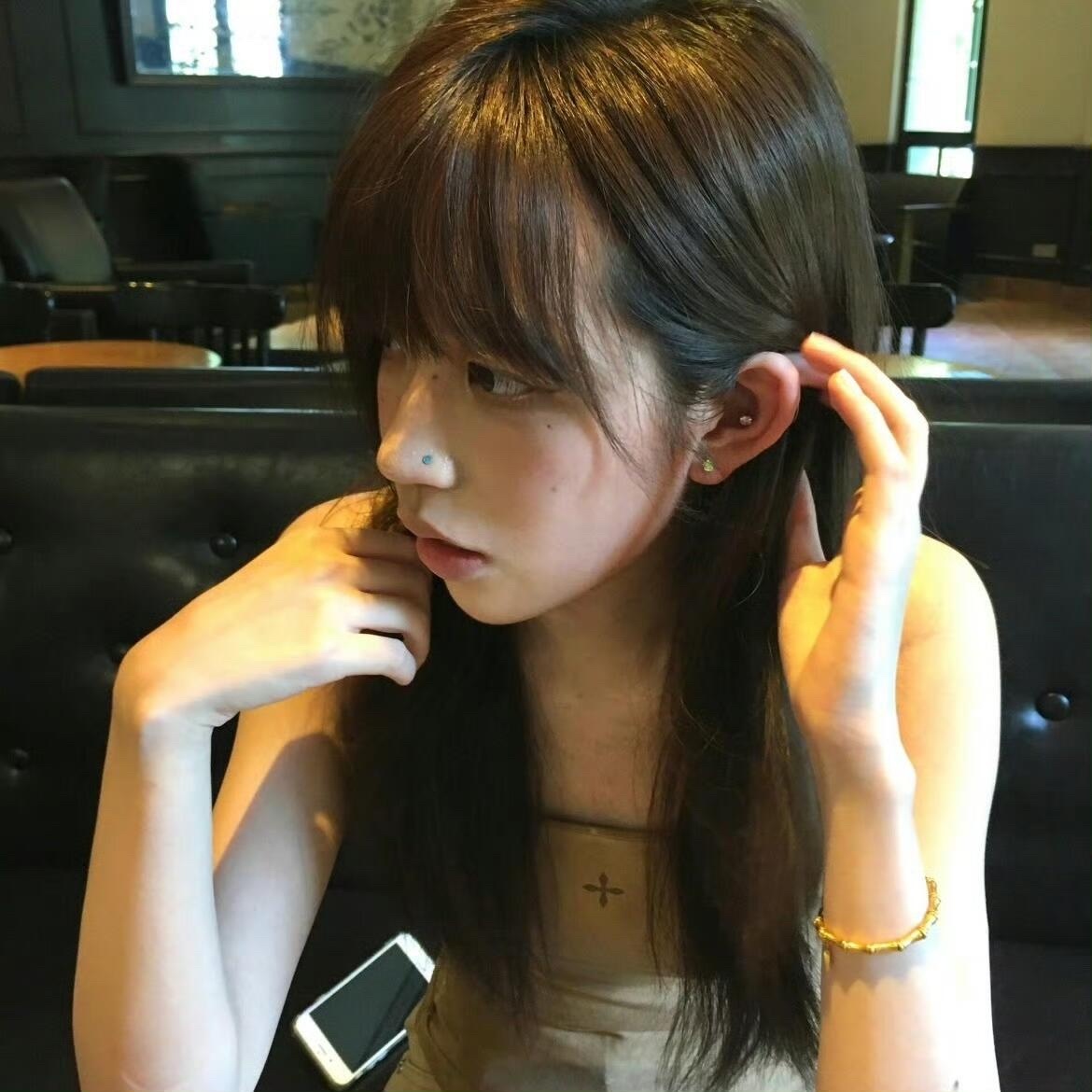 𝐖𝐞𝐂𝐡𝐚𝐭｜女生头像｜氛围感女头丨优质女头丨审美积累｜古早｜可爱 