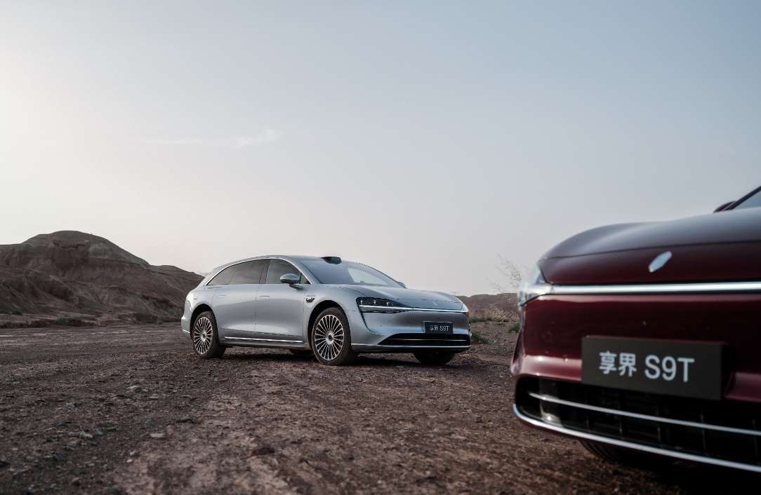 杨幂vlog藏满干货！一边沉浸式唱《茉莉雨》迷妹属性藏不住，一边把享界S9T的优