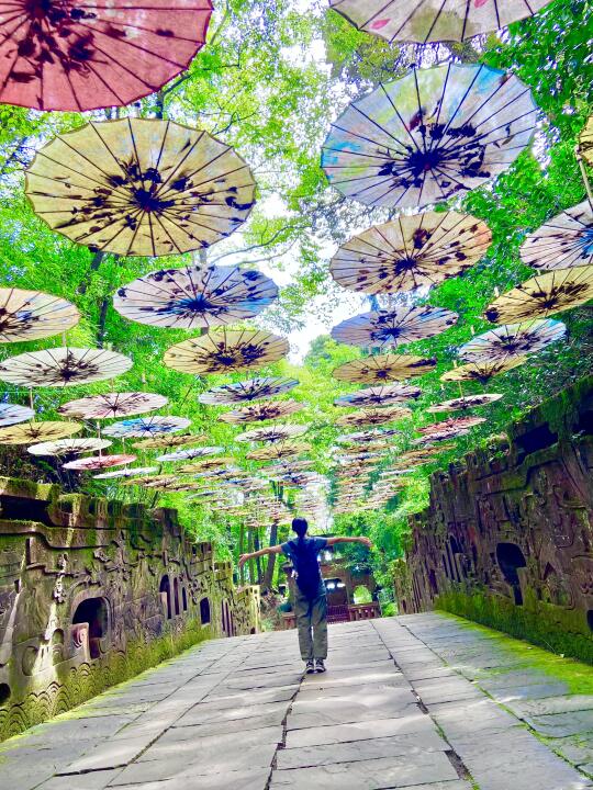 小孩哥直呼好玩儿！夏日清凉徒步路线分享~