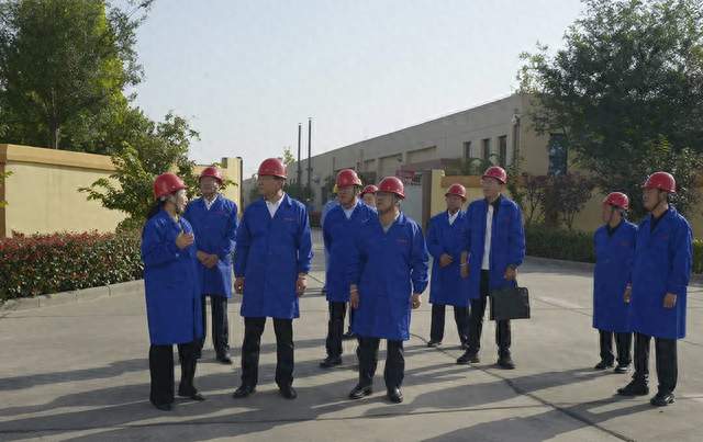 市政府副秘书长李斌调研中心城区供热供气工作