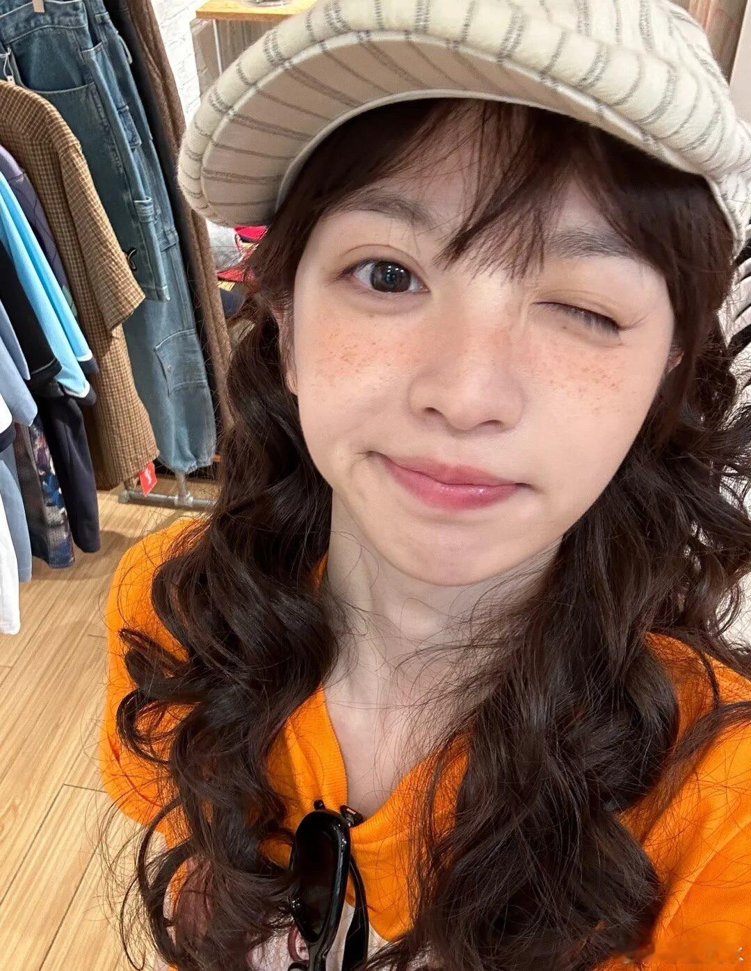 半熟男女田曦薇何知南#半熟男女##田曦薇##半熟男女是个巨大的图书馆三十秒# ​