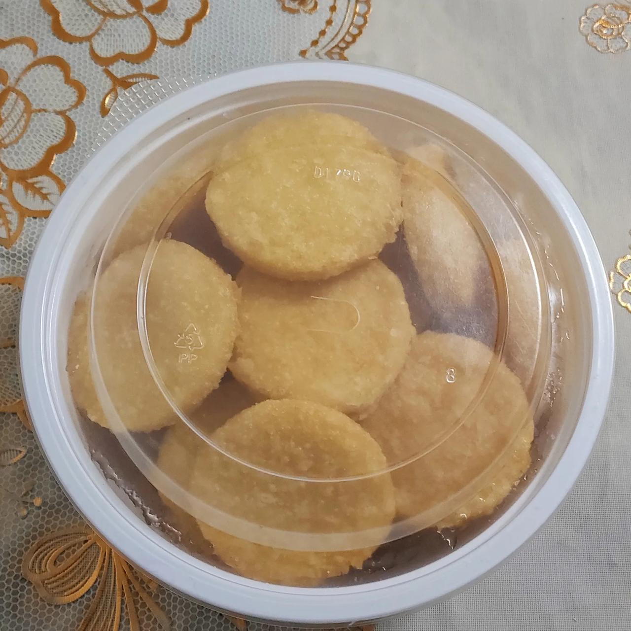 这个黄橙橙的玉米饼一点都不好吃。[捂脸]
直播间常常能买到和主播展示的商品完全是