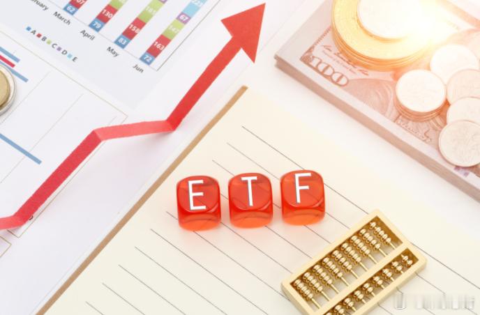 【#新增8只，“南向ETF通”大扩容#】近日，沪深交易所公布“南向ETF通”最新