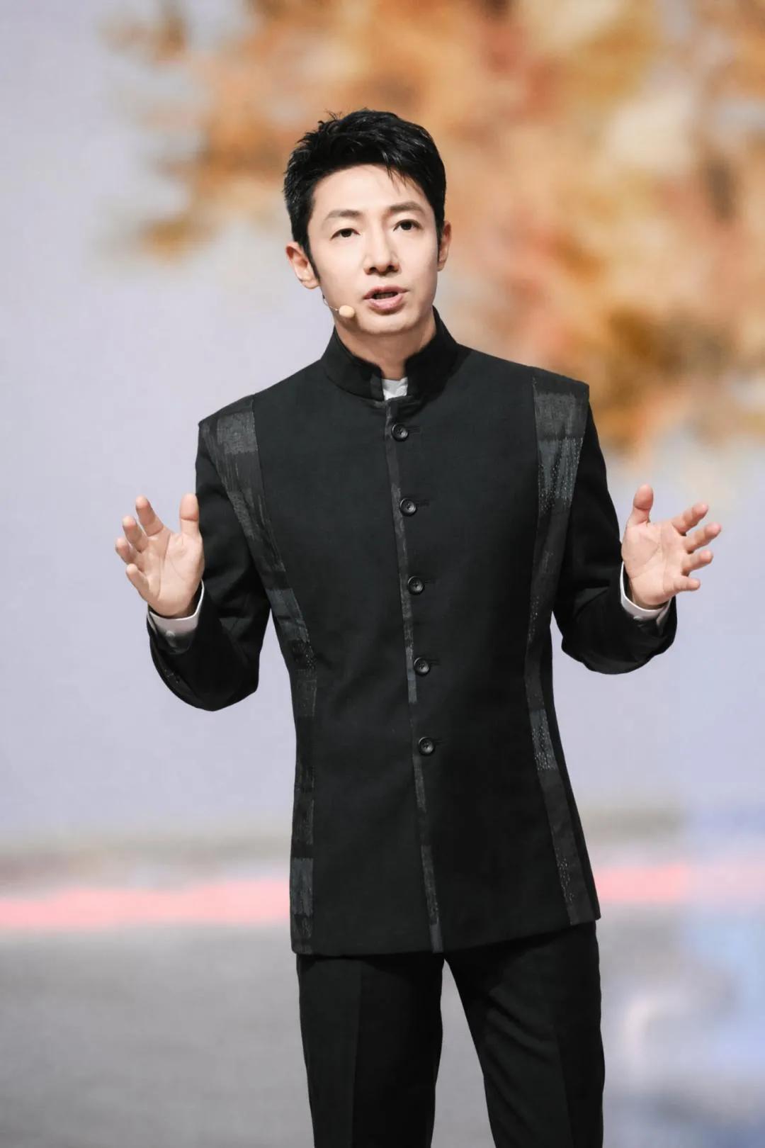 撒贝宁获评全国劳模，招谁惹谁了，不应该吗？                   