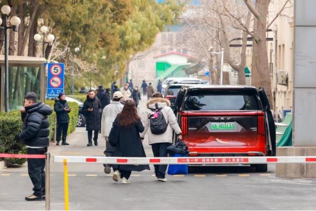 1月25日春晚二次彩排，魏牌高山这"中国智造"的代表真的太给力了！从动力系统到智