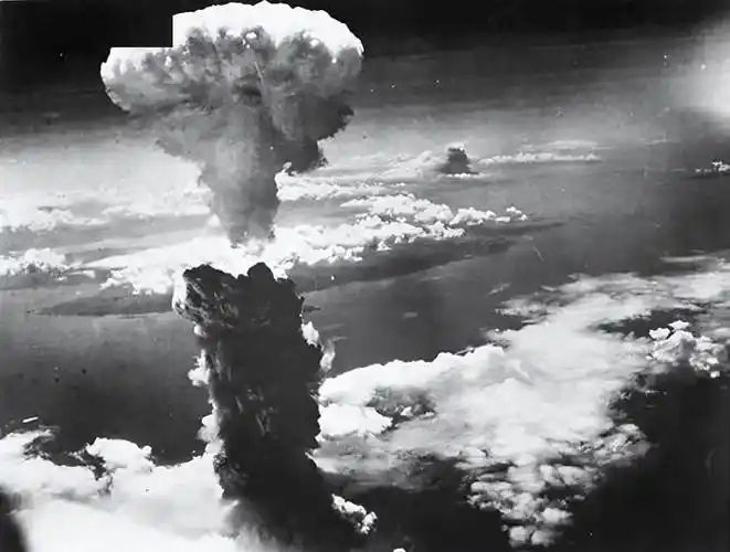 国防部回应日本部署远程导弹原子弹下无冤魂这句话的含金量还在上升，从没见过哪个战败