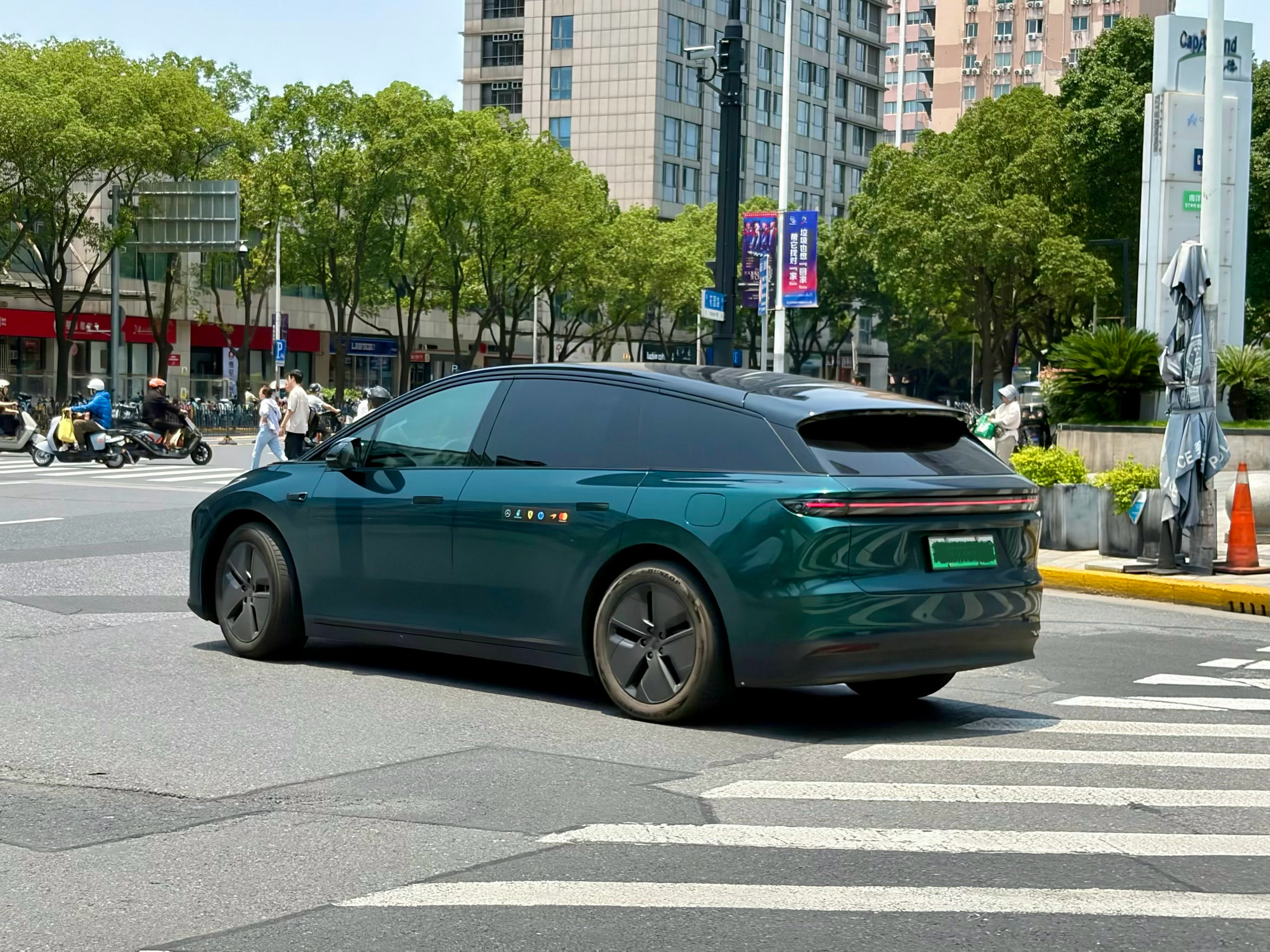 路口碰到，眼前一亮啊