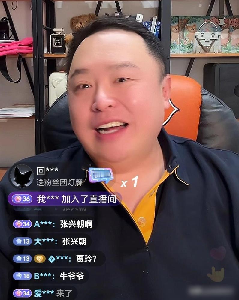 阎鹤祥今天晚上直播时透露生了女儿，并说孩子出生后第一时间就告诉了师父郭德纲，前几