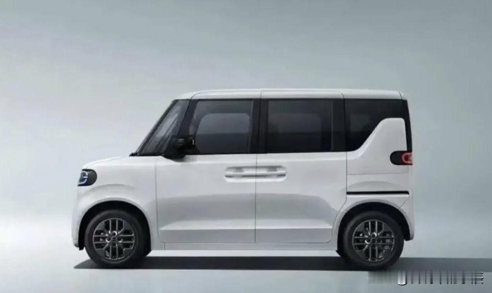 比亚迪RACCO（海獭）在这次东京车展亮相，预计起售价 260万日元（约合12.