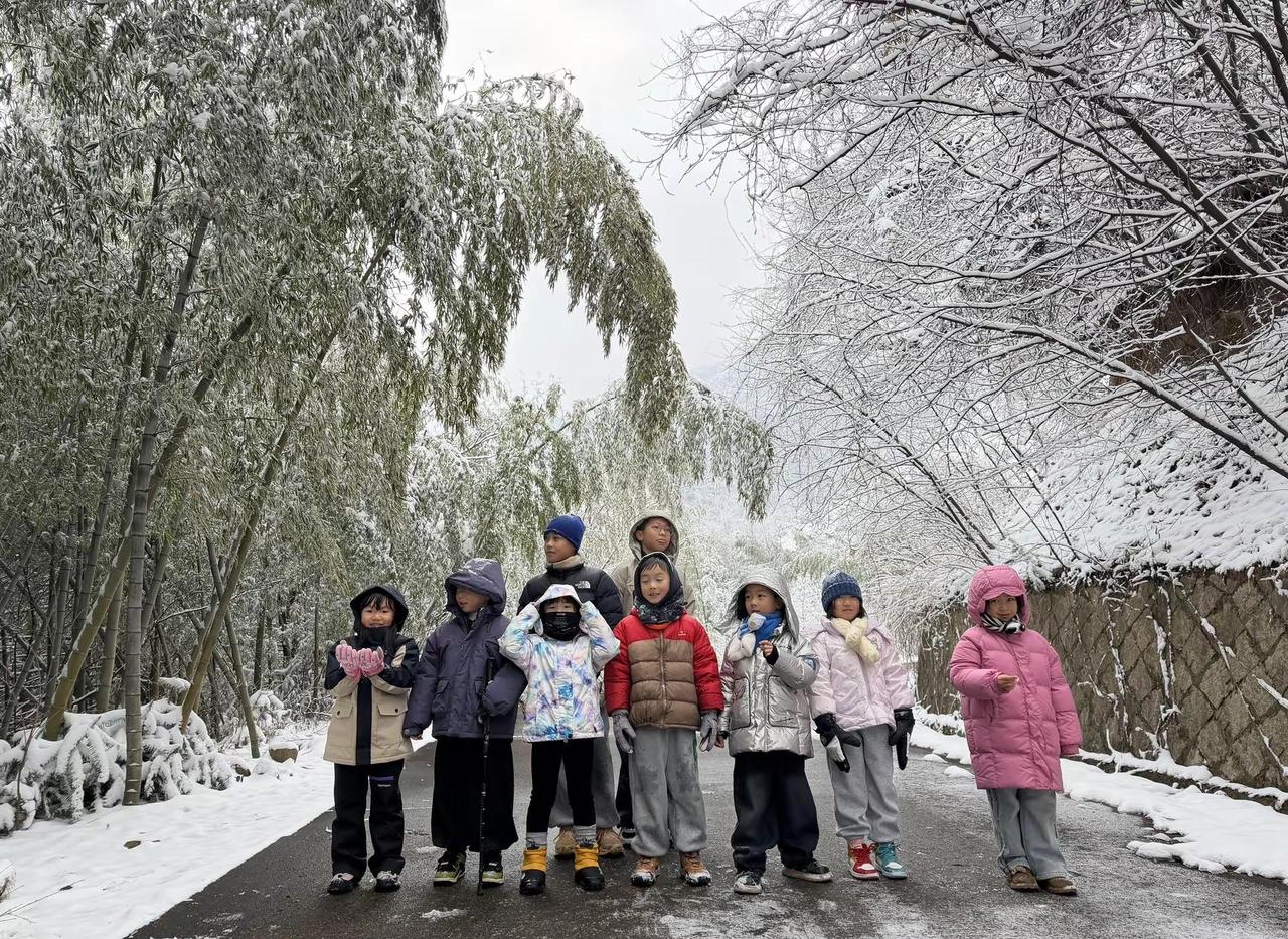 那句话咋说……小孩去买桂花酒，喝了就会自由泳😂