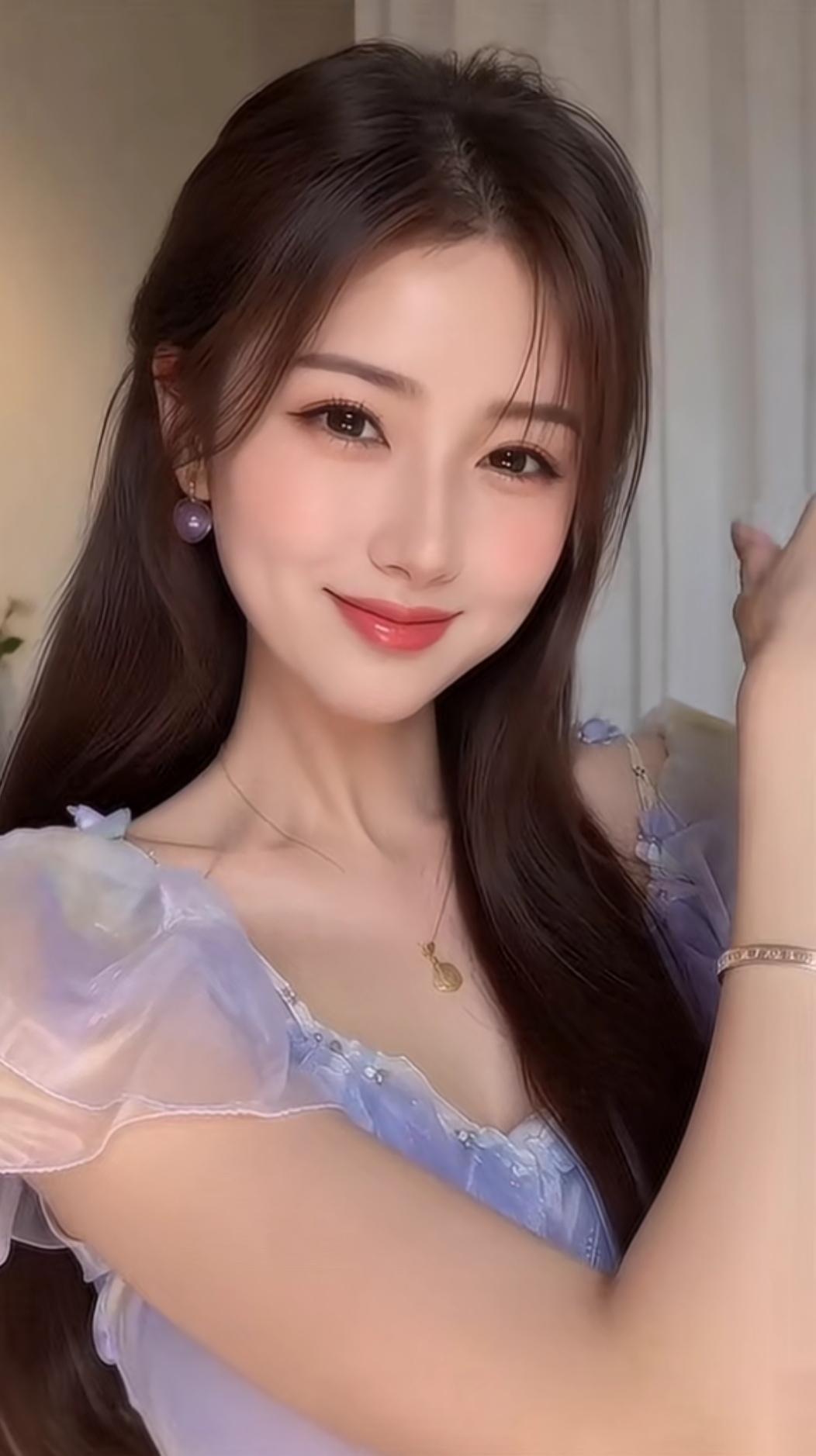 身无彩凤双飞翼，心有灵犀一点通。晒出你的生活随拍 |超好看的小姐姐