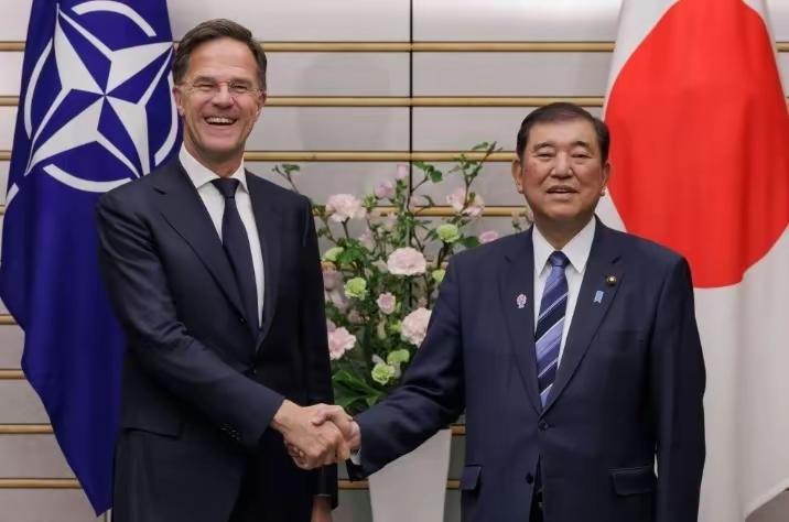 日本向北约发出直白邀请，8架军机飞往欧美，赌国运对抗中国崛起。据美国“防务新闻”