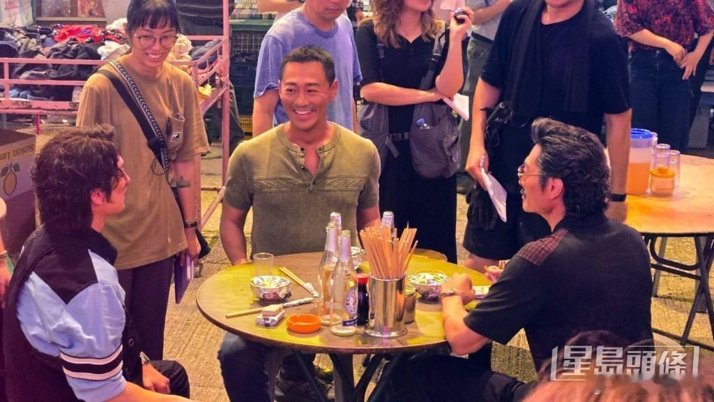 们洛军归来还是阳光小狗