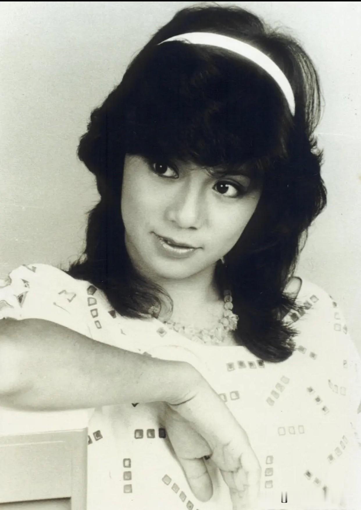 至今为止最喜欢的演员，明星是谁仍记得你的美，一眼惊艳，岁岁念安翁美玲 心中最美女