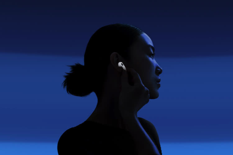 AirPods5曝光据传Airpods5可能会搭载升级版的 H3 芯片，从而提升