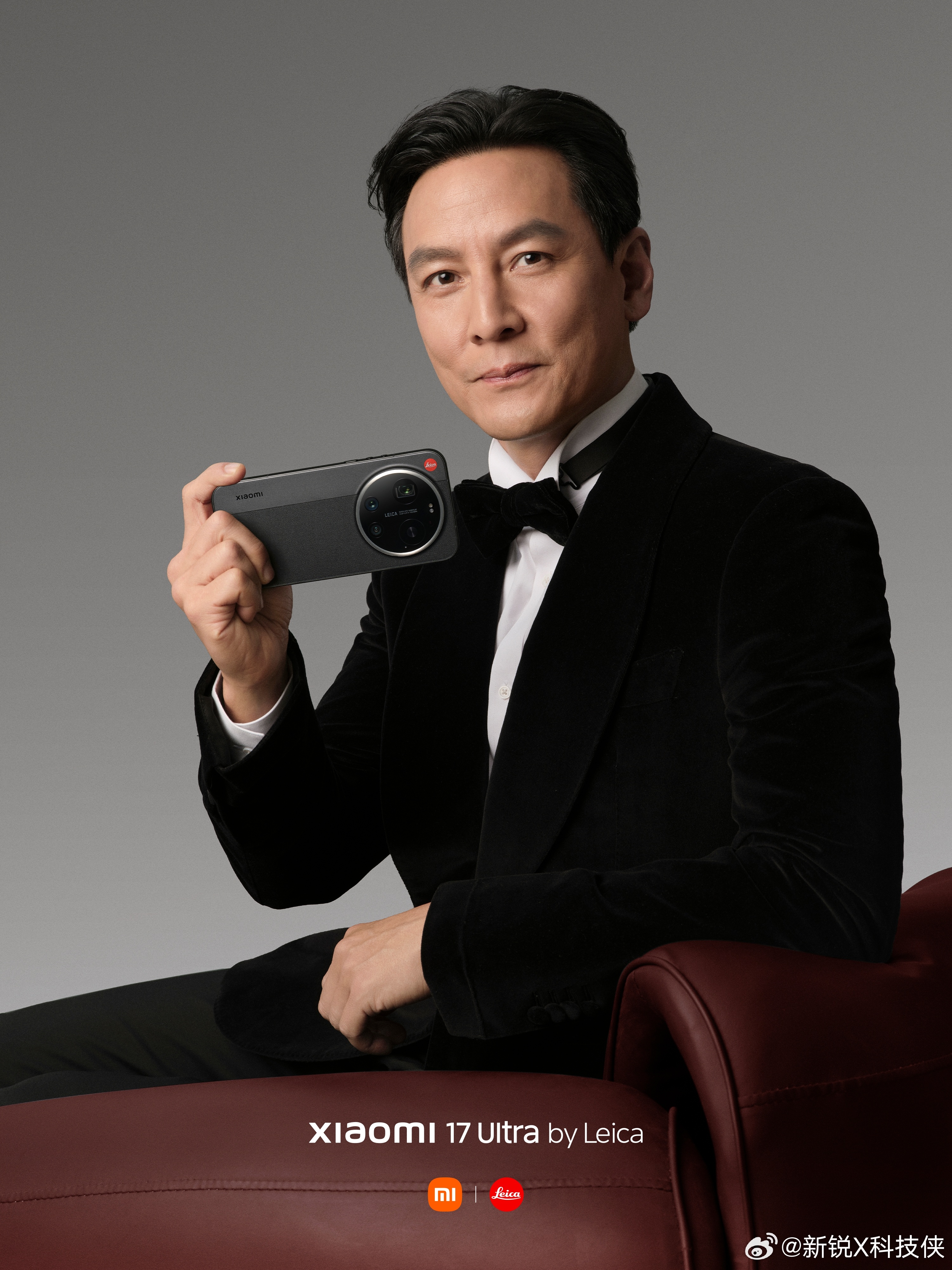 吴彦祖开箱小米17Ultra新配色小米17 Ultra黑银色这次确实有点东西。吴